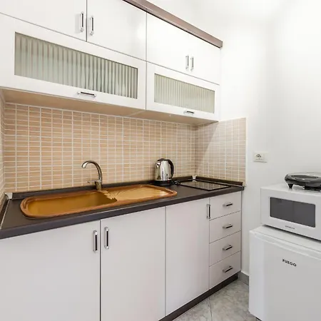Apartmán Amazing With Free Parking By Pikhost Golem (Tirana)