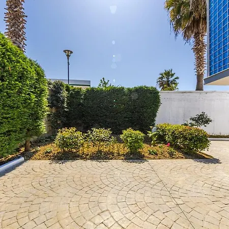 Amazing With Free Parking By Pikhost Golem (Tirana)