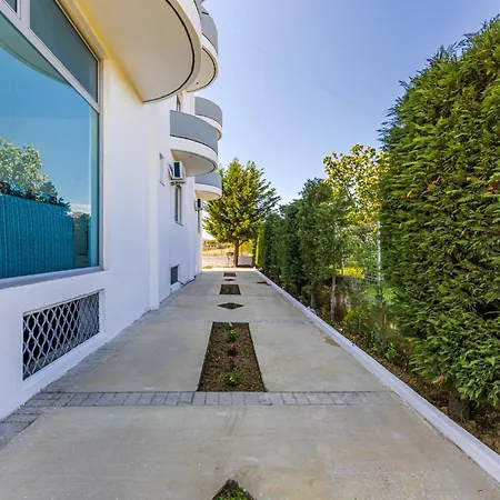 Amazing With Free Parking By Pikhost Apartman *