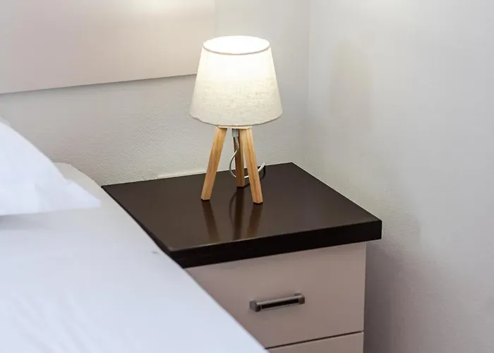 Apartment Amazing With Free Parking By Pikhost Golem (Tirana)