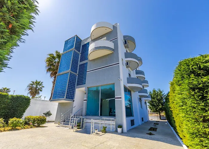 Amazing With Free Parking By Pikhost * Golem (Tirana)